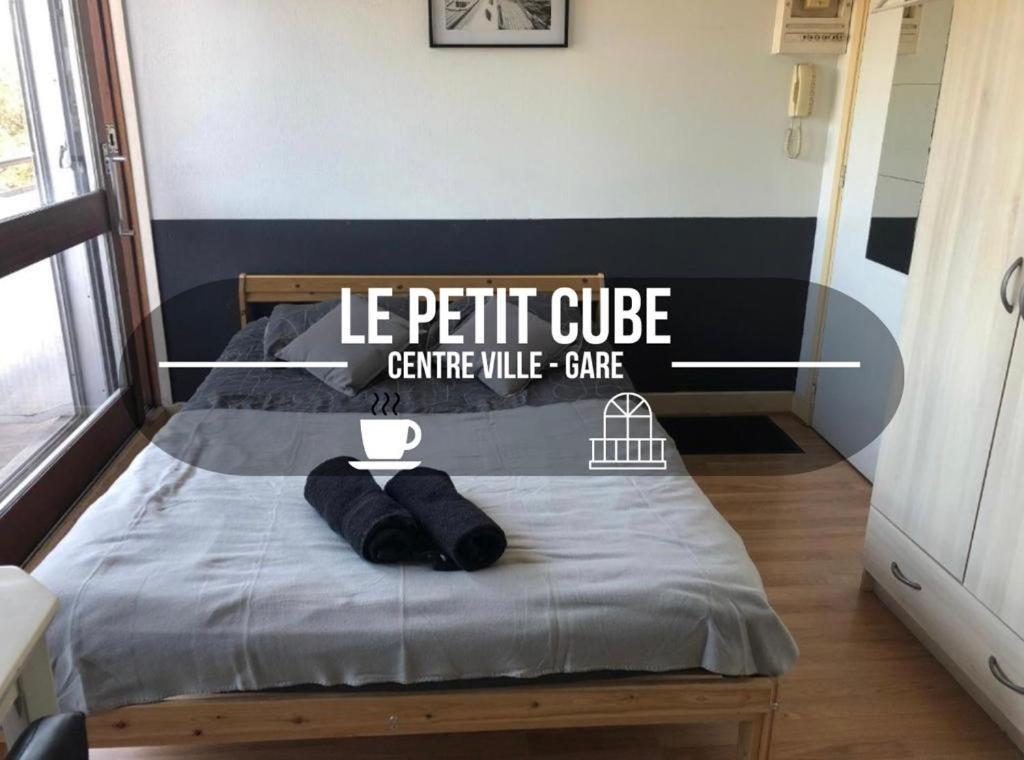 Le Petit Cube - Residence Standing - Centre Ville - Gare Труа Экстерьер фото